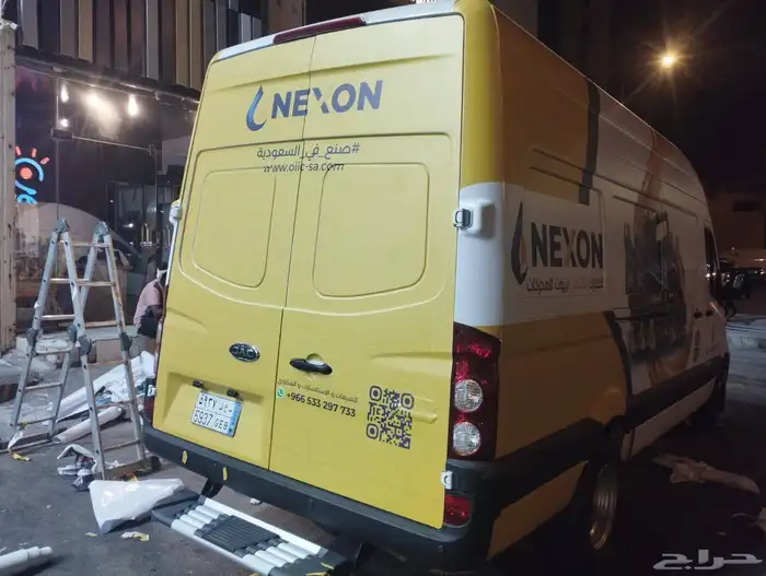 كلادينج لوحات حروف بارزة بديل الخشب بديل الرخام نيون ليد بنر 14