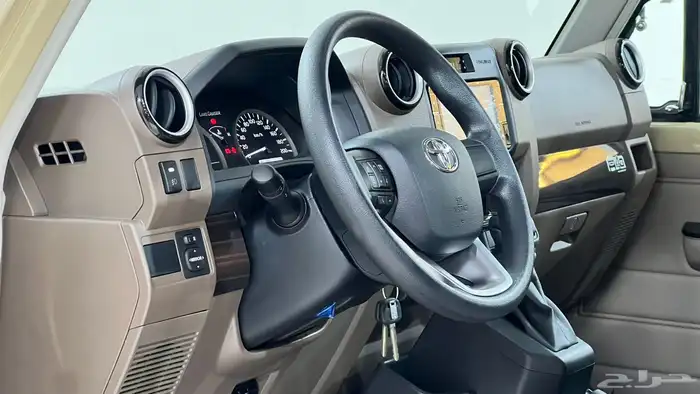 تويوتا شاص V6.2025رفرف بريمي بنزين40عام الدفعة الثانية 8