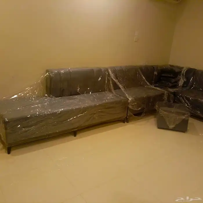 كنب جديد سبب الببع مقص طلع خطاء على الغرفه 0