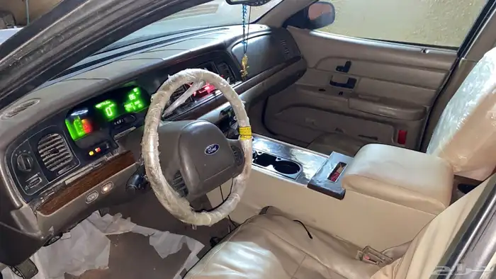 فورد فكتوريا 2004 LX 1