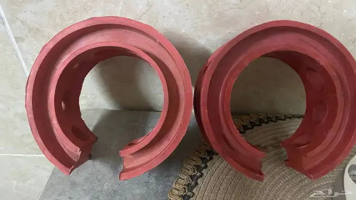 تباريز و ريش و كعكات جلد للبيع 7