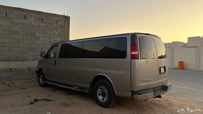 شفرليه باص سفانه 2004 نضيف 0