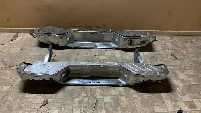 صدام ددسن خلفي ثنين ب70 الواحد 0