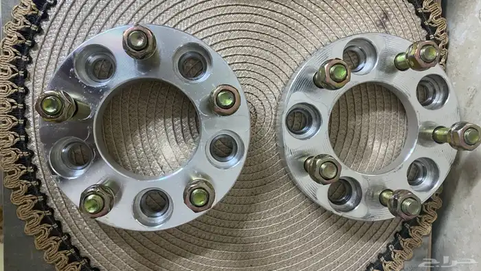 تباريز و ريش و كعكات جلد للبيع 2