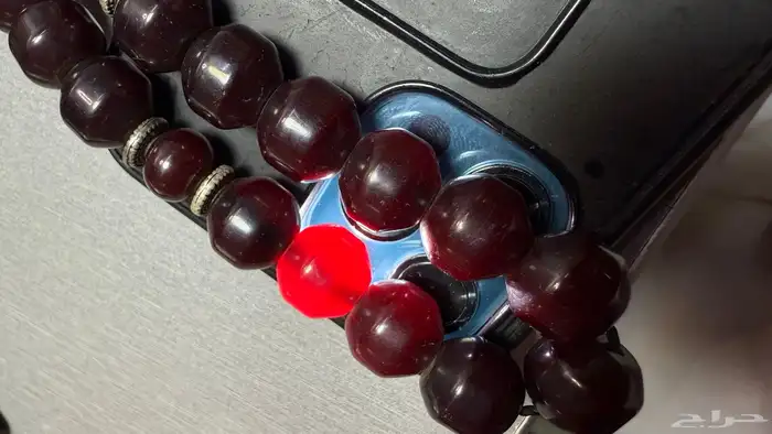 سبحتين ألماني صب قديم عنابي مائل للكرزي 11