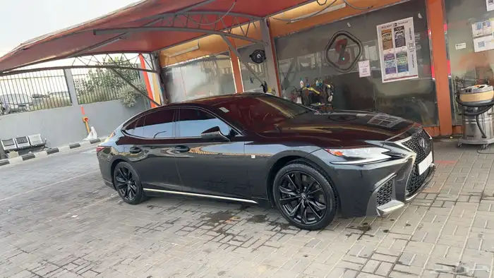 لكزس LS500 F SPORT 2018 2
