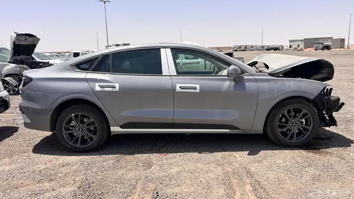 تورس نص فل هايبرد 2025 مصدومة للتنازل مع قيمة الاصلاح 0