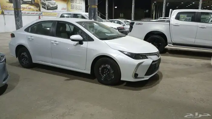 تويوتا كورولا 2.0 استاندر 2024 جديده 3