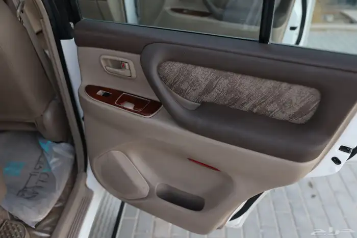 لاند كروزر 2002 وكالة- تم البيع 13