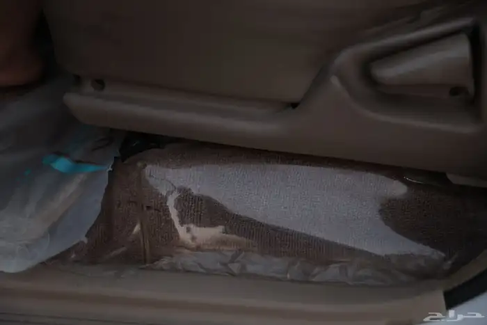 لاند كروزر 2002 وكالة- تم البيع 21