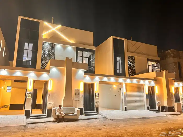 ادور وتاون هوس 4