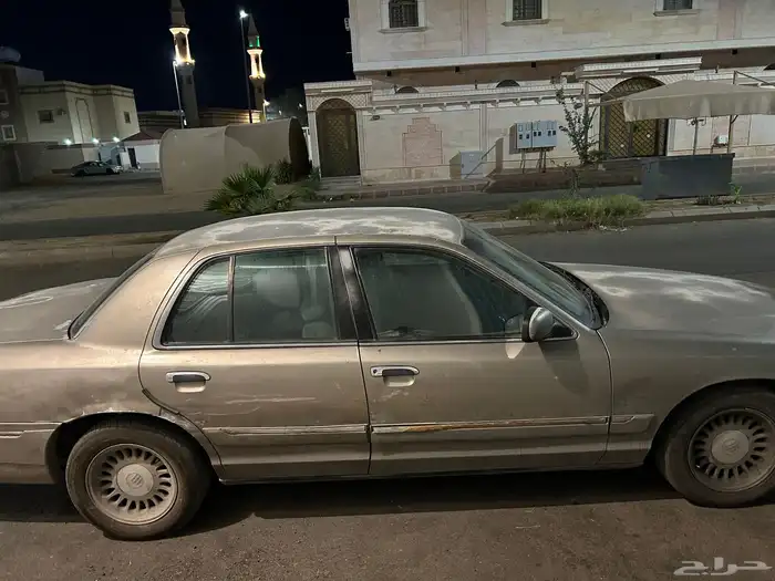 ماركيز 2002 للبيع او البدل مع اللوحة 1