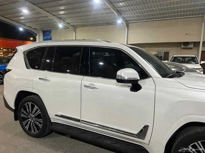 لكزس LX600 سعودي BB عداد 19 الف مالك واحد وكاله 16