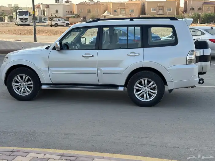 باجيرو 2022 علامة ذهبية 4