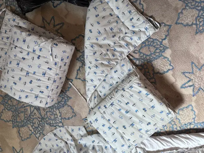 مرتبة سرير اطفال مع مفرش 2