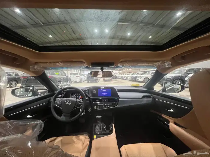 لكزس ES250 2025 9