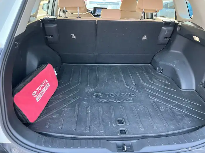 تويوتا راف فور 2022 XLE فتحه 7