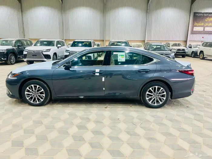 لكزس ES250 2025 6