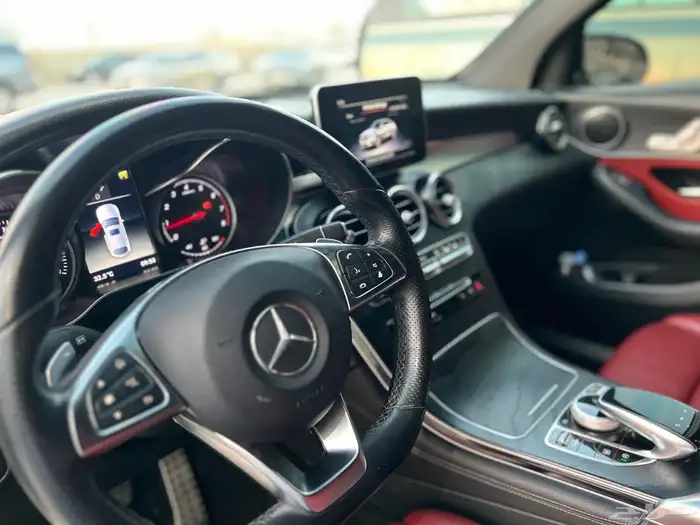 مرسيدس GLC.300 موديل 2019 10