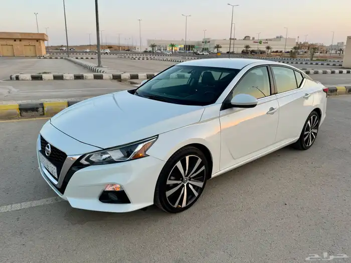 نيسان التيما 2021 SR بحالة الوكالة 3