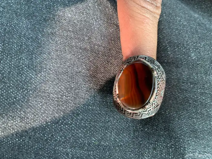 خاتم نحاس والفص عقيق يمني 2