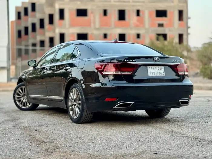 للبيع لكزس ((LS460)) 2013 (سعودي) ((نظيفة)) 18
