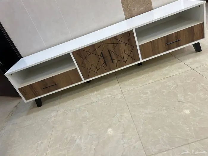 طاول شاشة 1
