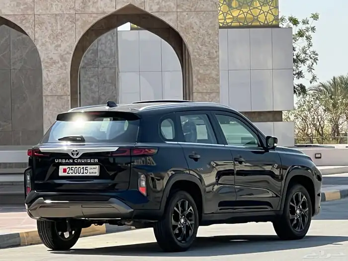 Toyota urban cruiser model 2024 low running km FOR SALE 8