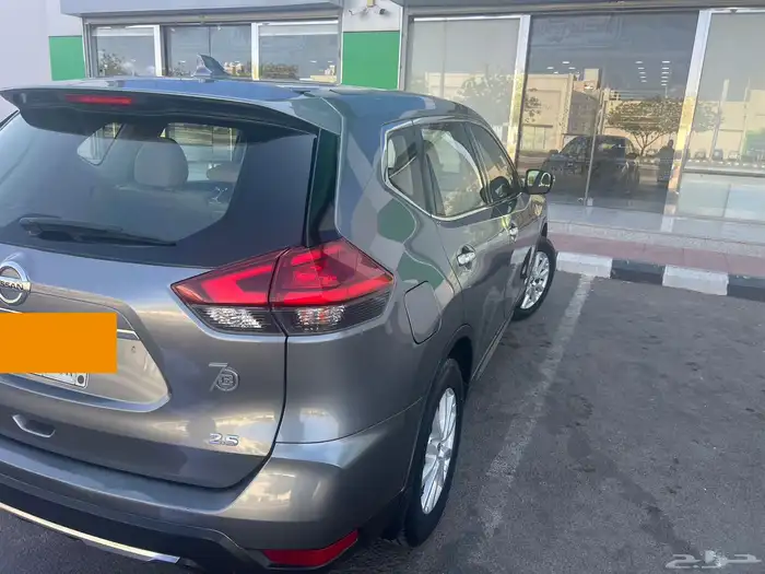 نيسان إكس-تريل 2018 رمادي 19