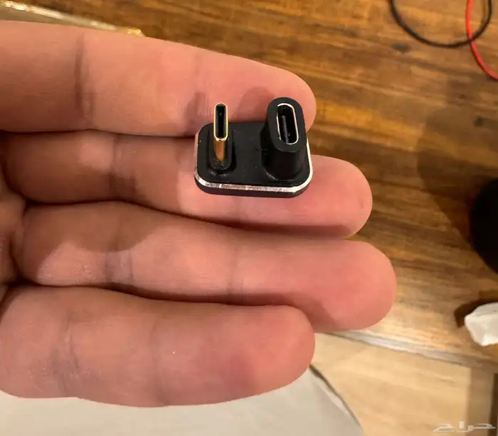 نينتندو سويتش كامل مع مسكتين مع ثلاث أشرطة مجانا  و 400Gb 2