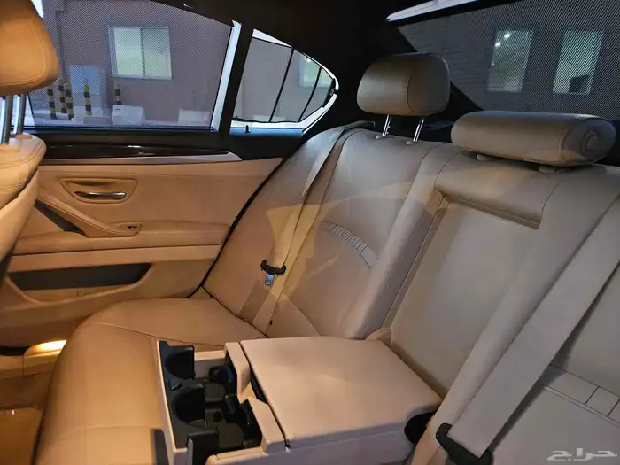 BMW 520i - موديل 2015 فل اوبشن 12