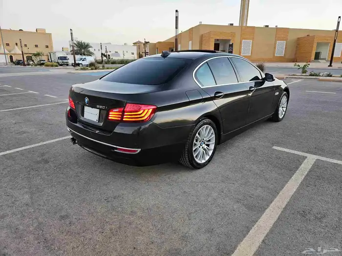 BMW 520i - موديل 2015 فل اوبشن 1