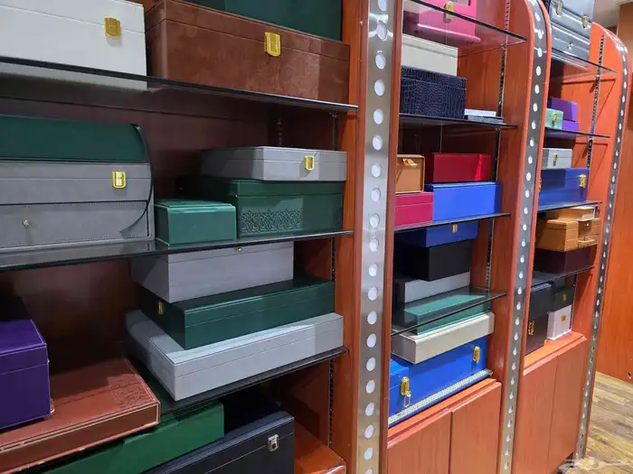 أسوار لوحات حروف بنر ستيكر كروت كلادينج اكرليك ألمنيوم 9