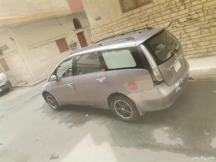 ميتسوبيشي جرانديز2005 3