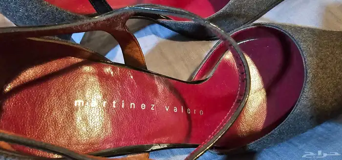 حذاء نسائي بكعب عال من تصميم Martinez Valero 3