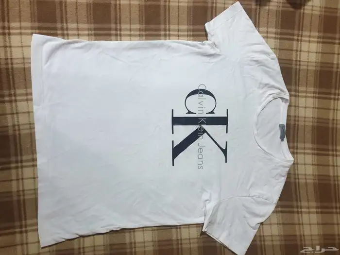 تيشيرت كالفن كلاين Calvin Klein 0
