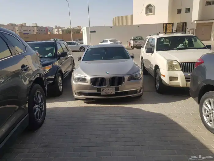 2011بي ام 730 LI 1