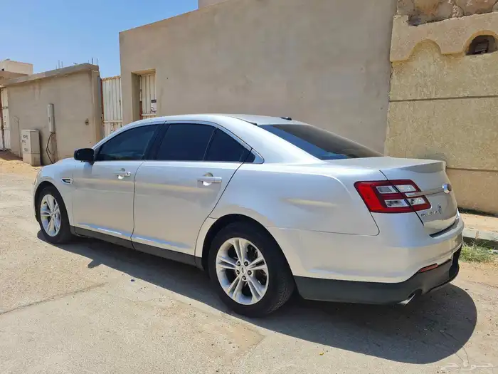 فورد تورس نظيفه جدا بدون حوادث ممشى 345 الف 5