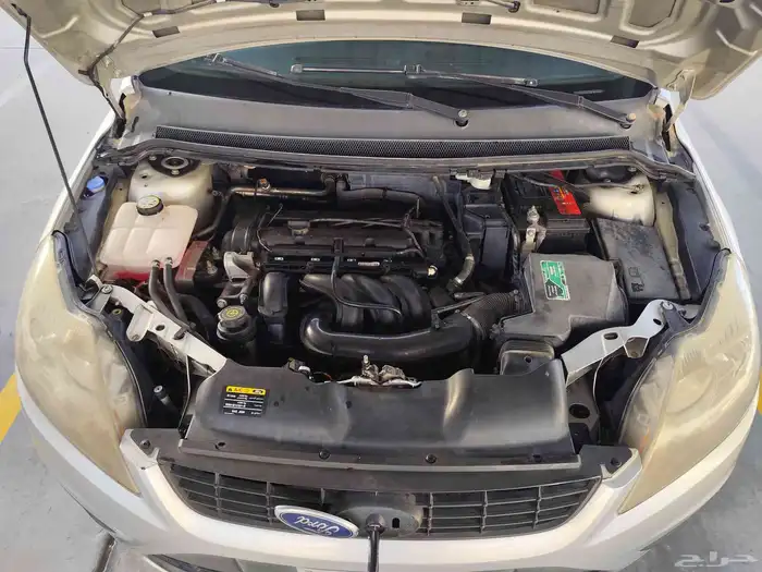 ford focus hatchback 4