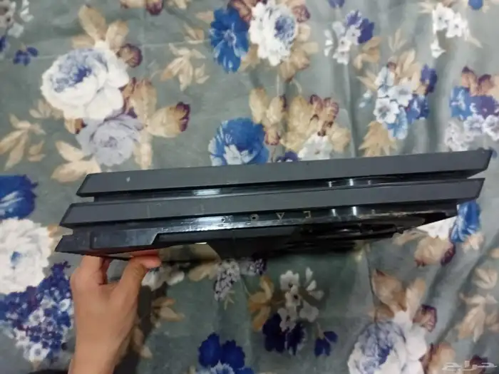 سوني 4 نظيف مفتوح مره وحده للتنظيف يحتاج له هاردسك وغطاء له 1