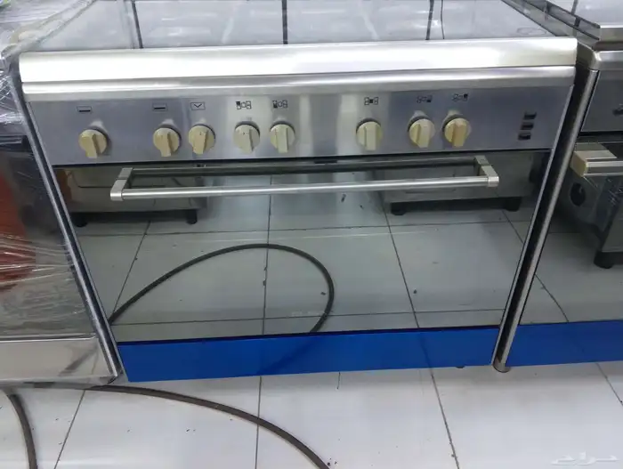 الفرن غاز مستخدم نظيف 4عيون و 5 عيون للبيع 3