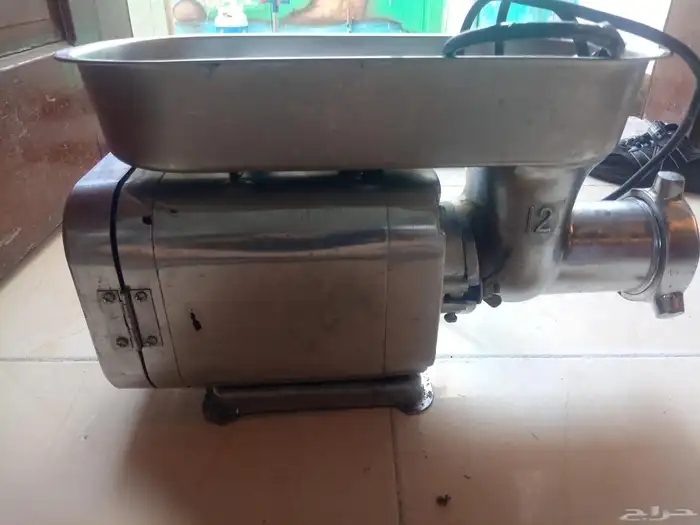 مفرمه لحم شبه جديد للبيع 4