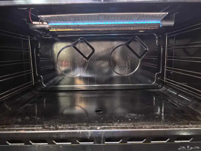 اثاث مختلف بحالة ممتازة جدا 0