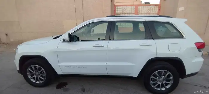 جراند شيروكى 2015 لاريدوا 4