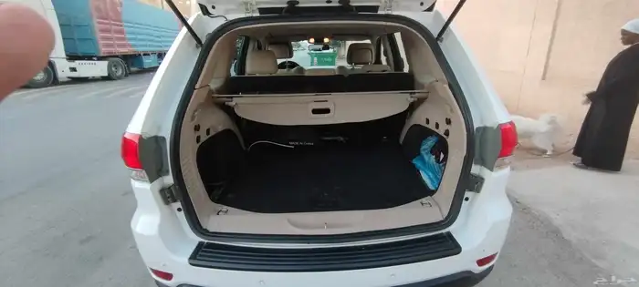 جراند شيروكى 2015 لاريدوا 7