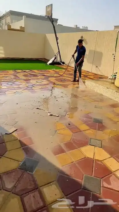 تنظيف وغسيل حوش المنزل من الغبار 0