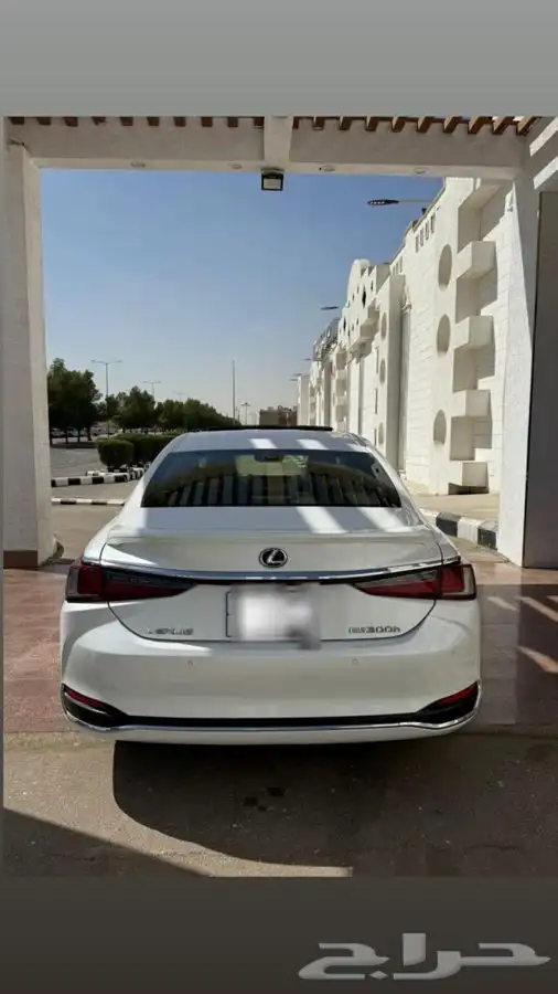 لكزس ES350 2021 نظيف 2