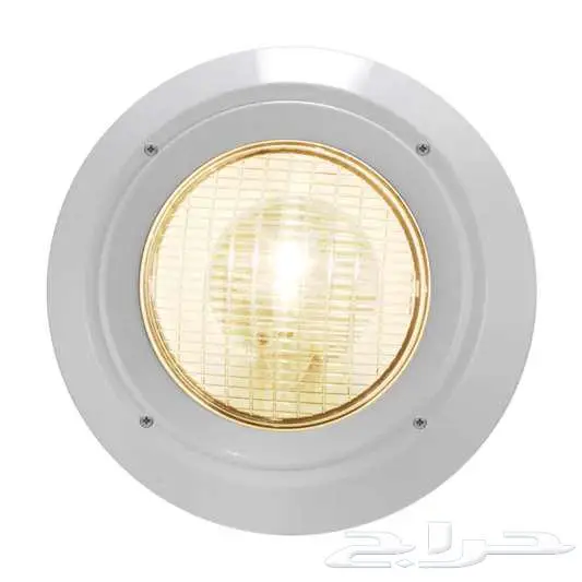 أضف لمسة فخامة لمسبحك مع كشافات الإضاءة الفاخرة 8