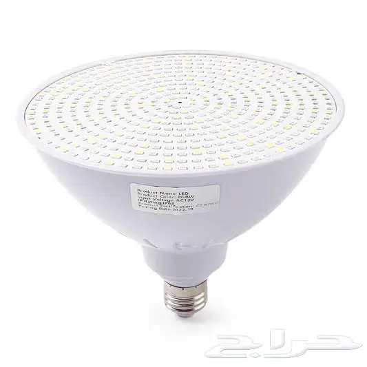 أضف لمسة فخامة لمسبحك مع كشافات الإضاءة الفاخرة 10