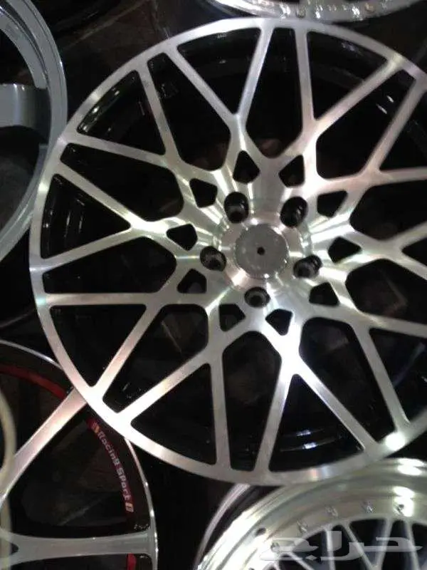 (((جنوط شركة بي بي اس BBS من حجم 18 4